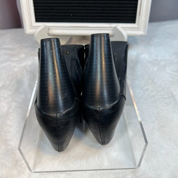 Call It Spring Black Retro Heeled Booties - Size 7.5 - Picture 10 of 11